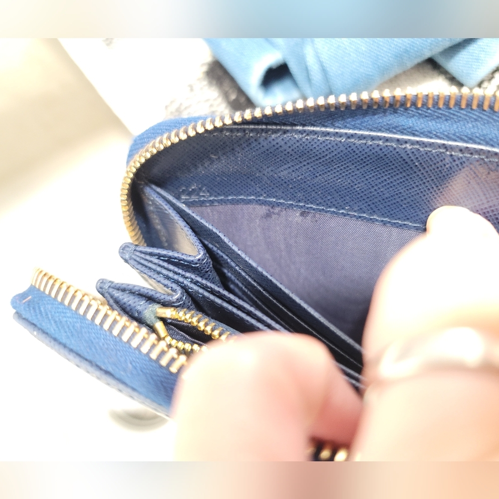 Prada Large Safino Leather Wallet - Picture 13 of 13